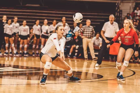 Emily Hill dig, bump