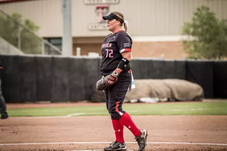 Cheyene Powell pitching
