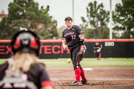 Cheyene Powell pitching