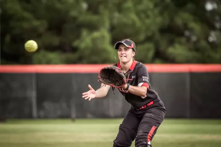Kenzie Davis fielding