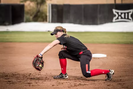 Jessica Hartwell fielding