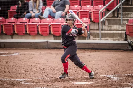 Michaele Cochran batting