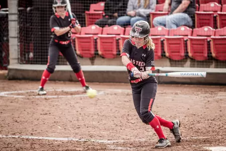 Kaylee Strickland batting