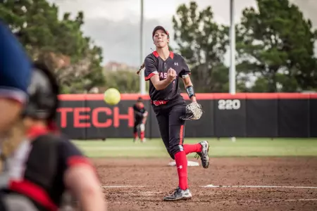 Hannah Broseman pitching