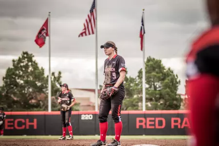 Jessica Hartwell fielding