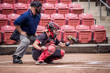 Allison Knopp catching