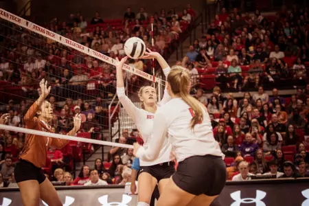 Missy Owens, Allison White