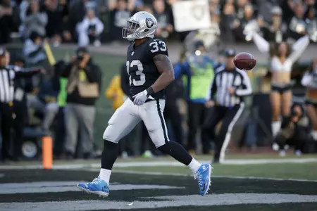 NFL: New York Giants at Oakland Raiders