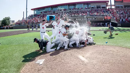 2016 Omaha Dogpile
