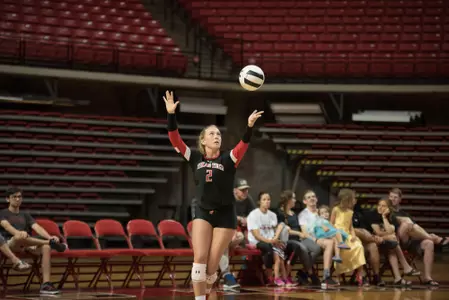 Kylie Rittimann serve