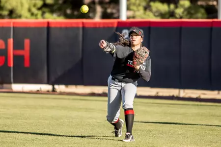 Myamie Thompson throwing