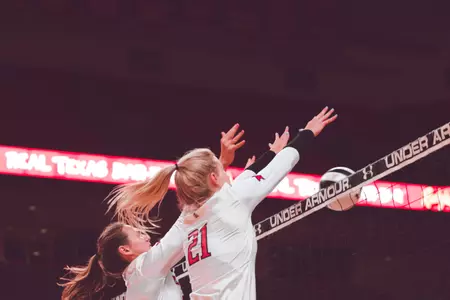 Brooke Kanas blocking