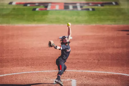 Edmoundson pitching