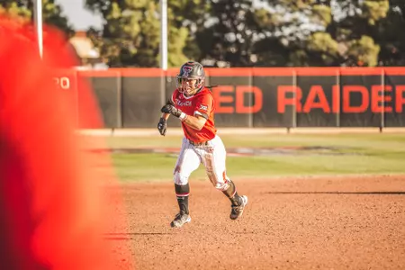 MICHAELA COCHRAN- Base running