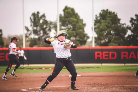 Scott fielding throwing