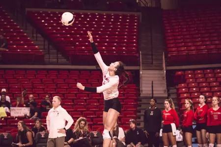 Emerson Solano Serving