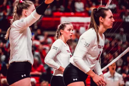 Emily Hill and Allison White