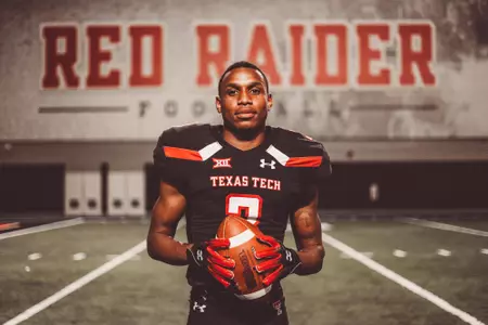 Myles Price signing day