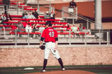 Bryce Bonnin pitching