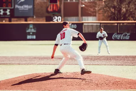Mason Montgomery pitching