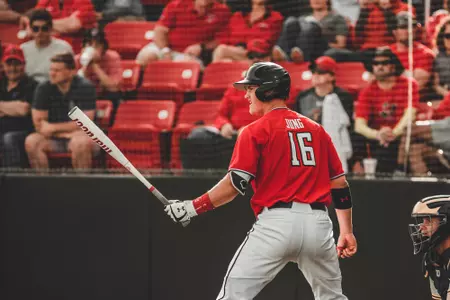 Jung batting