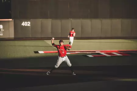 Jung throwing fielding shortstop