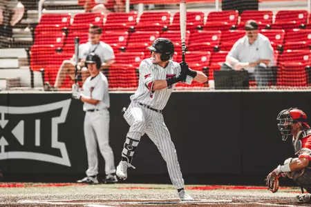 Holt hitting