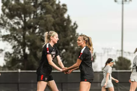 Kirsten Davis and Marissa Ling