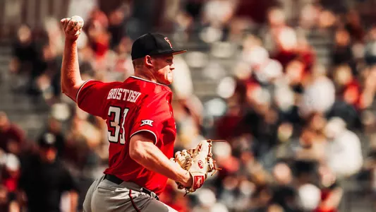 Brustoski pitching
