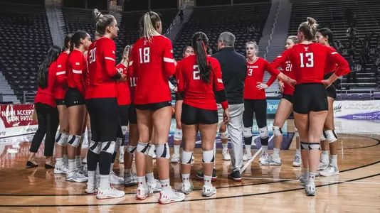 volleyball team huddle