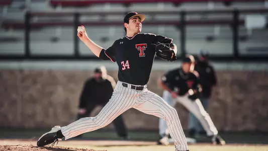 Micah Dallas pitching