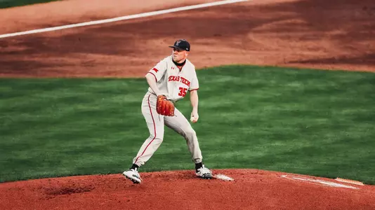 Patrick Monteverde pitching Minute Maid
