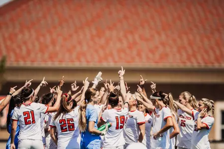 Soccer huddle vs EWU 2021