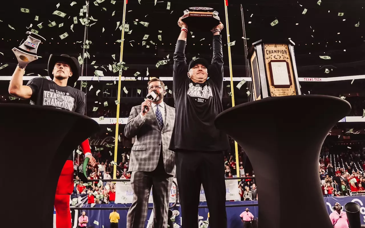 Texas bowl podium