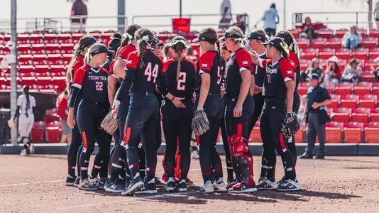 Texas Tech softball huddle