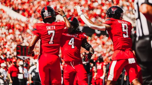 Donovan Smith, SaRodorick Thompson, Jerand Bradley