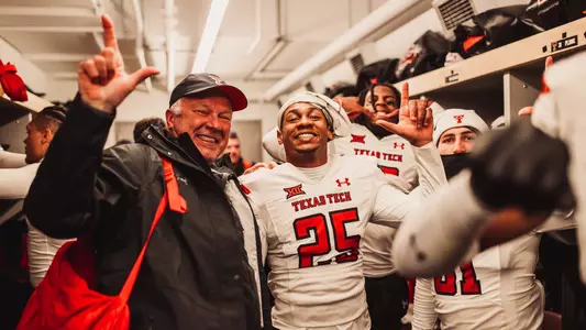 Tim DeRuyter, Dadrion Taylor-Demerson
