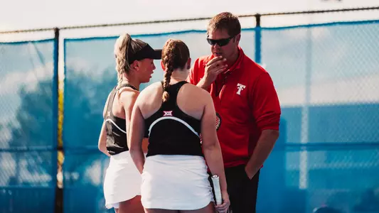 Metka, Avelina, Coach Herendeen