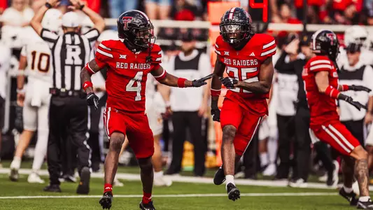 Chapman Lewis, Maurion Horn