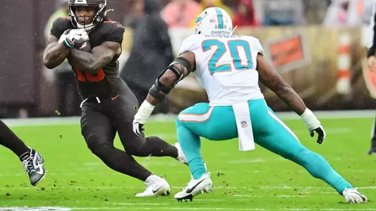 NFL: Miami Dolphins at Cleveland Browns | Jordyn Brooks