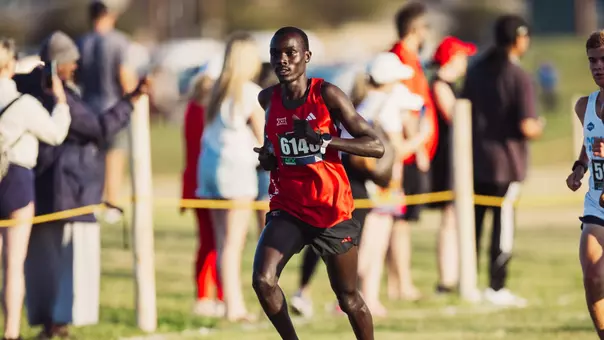 Titus Kimaru running at the Texas Tech Open cross country meet