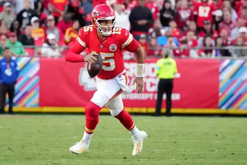 NFL: Los Angeles Chargers at Kansas City Chiefs