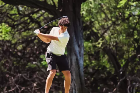 Adam Bresnu on the tee at the Amer Ari Invitational
