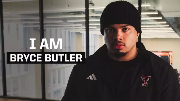 Graphic highlighting defensive lineman Mateen Ibirogba for the TexasTech+ "I Am" series.