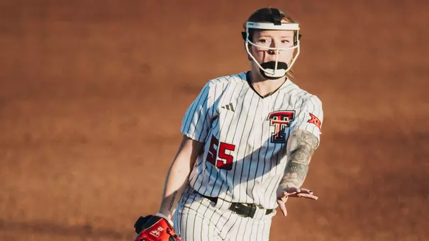 Kaitlyn Terry throwing a pitch against Detroit Mercy