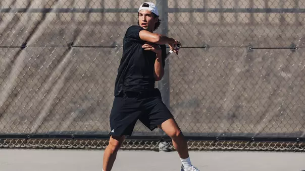Bautista Leguizamon hitting a forehand.