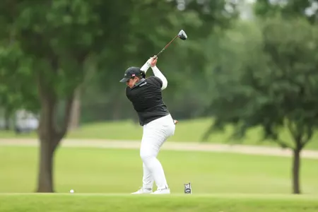 Lauren Zaretsky teeing off at the Big 12 Championship