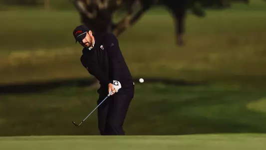 Tim Wiedemeyer lines up a chip during the first round of the NCAA Corvallis Regional