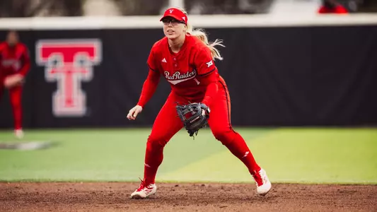 Mia Williams fielding second base against Baylor
