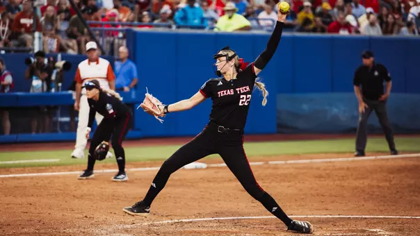 Samantha Lincoln delivers a pitch against Texas in the Women's College World Series.